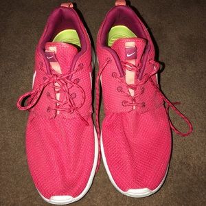 Nike Women Rosche Running Shoes